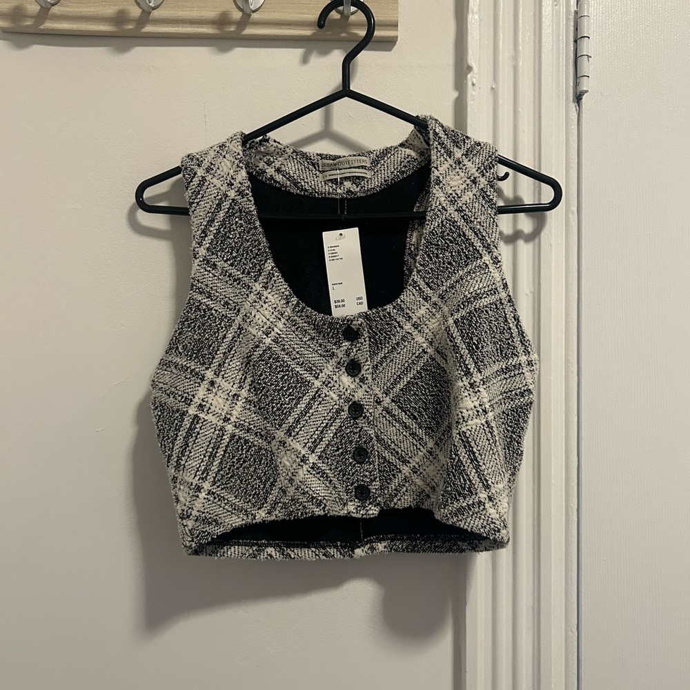 Cropped vest